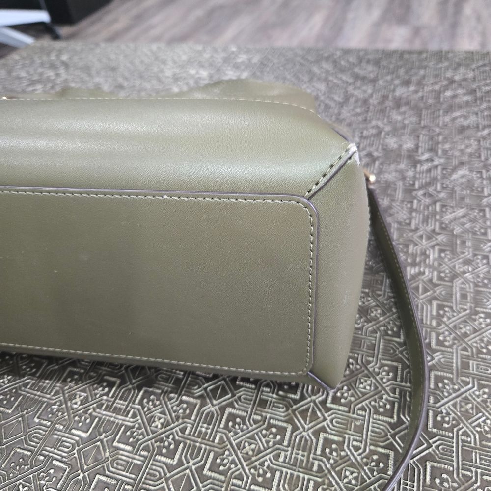 Michael Kors Reed Large Satchel Olive Green Pebbled Leather Bag 🛍️ - Picture 15 of 17